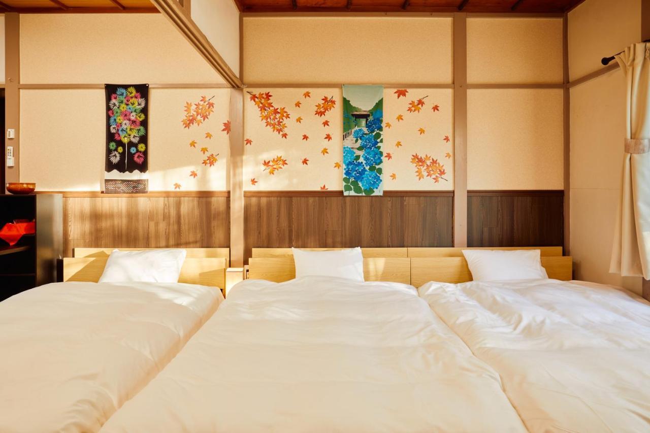 Villa Hakone Kabuto 古民家旅館 150平米 バス停迄一分 準天然温泉 最大12名 المظهر الخارجي الصورة