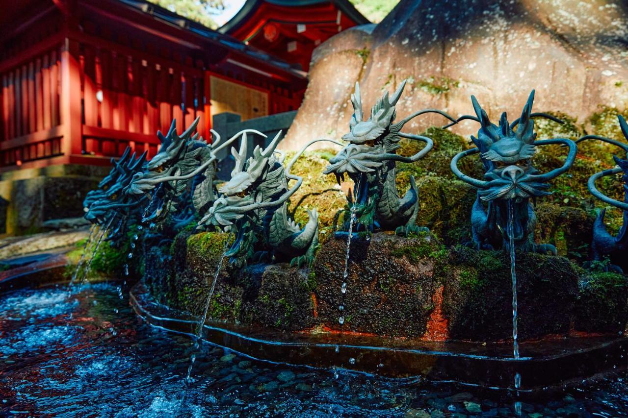 Villa Hakone Kabuto 古民家旅館 150平米 バス停迄一分 準天然温泉 最大12名 المظهر الخارجي الصورة