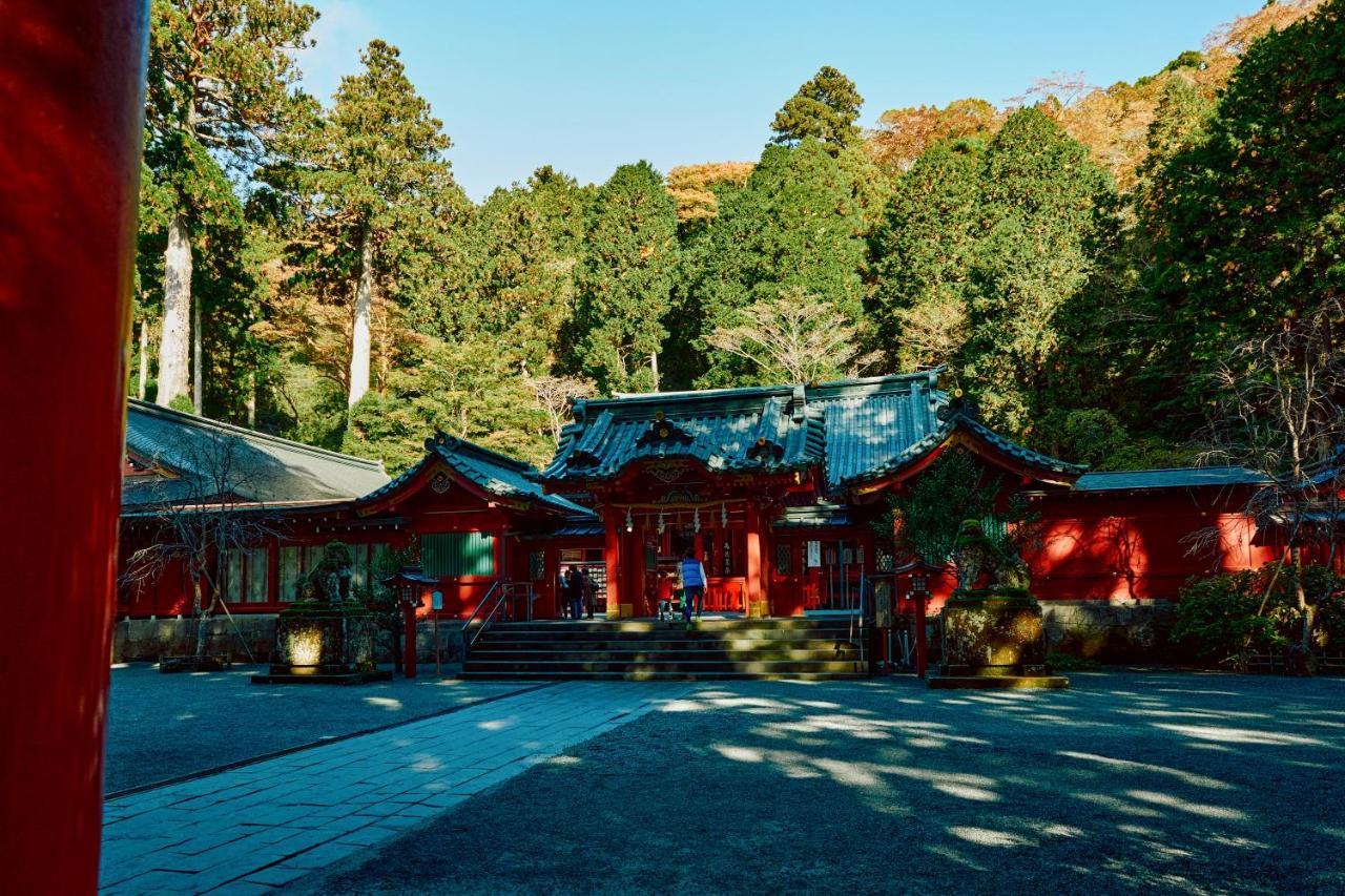 Villa Hakone Kabuto 古民家旅館 150平米 バス停迄一分 準天然温泉 最大12名 المظهر الخارجي الصورة