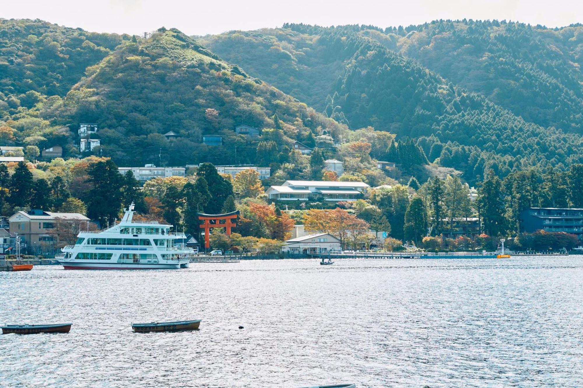 Villa Hakone Kabuto 古民家旅館 150平米 バス停迄一分 準天然温泉 最大12名 المظهر الخارجي الصورة